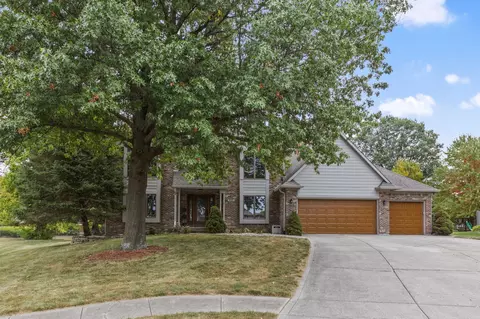 3963 Woods Ct, Greenwood, IN 46143
