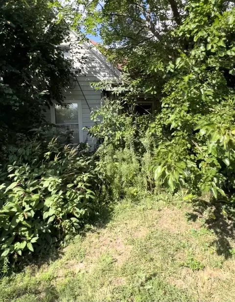 700 W Pearl St, Trafalgar, IN 46181