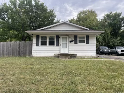 9725 Ellis Ct, Indianapolis, IN 46235