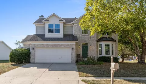 554 Homestead Ln, Greenwood, IN 46142