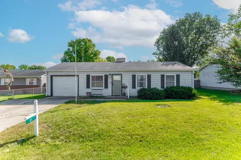 21 Martin Dr, Danville, IN 46122
