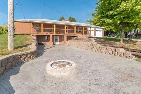 146 N Cr 200w, Danville, IN 46122