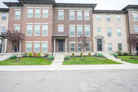 340 Brunswick Way, Zionsville, IN 46077