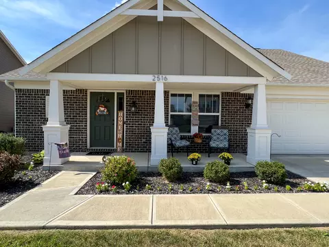 2516 Twinleaf Dr, Plainfield, IN 46168 photo 2