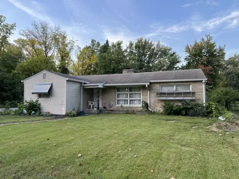 8802 E 10th St, Indianapolis, IN 46219