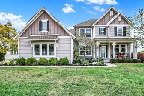 3935 Rock Bridge Dr, Zionsville, IN 46077