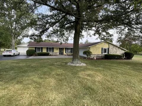 10457 S Wayne Rd, Warren, IN 46792
