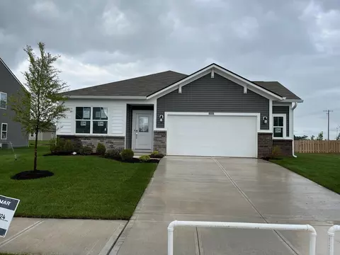 6960 Pitzer Run Ct, Whitestown, IN 46075