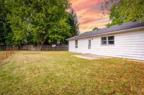 Exterior - 182 Schaefer Ct N, Hope, IN 47246 photo 2 of 6