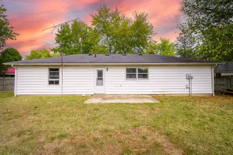 Exterior - 182 Schaefer Ct N, Hope, IN 47246 photo 5 of 6