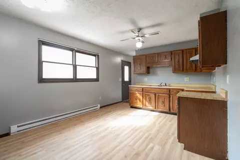 Kitchen - 182 Schaefer Ct N, Hope, IN 47246 photo 3 of 5
