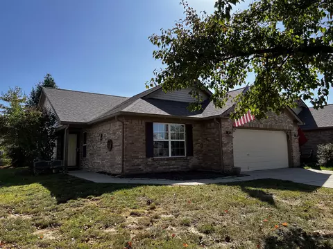 6493 Edna Mills Dr, Camby, IN 46113