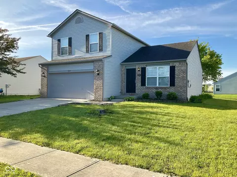 1327 Blue Ridge Ln, Brownsburg, IN 46112