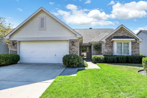 6347 Stratford Dr N, Fishers, IN 46038