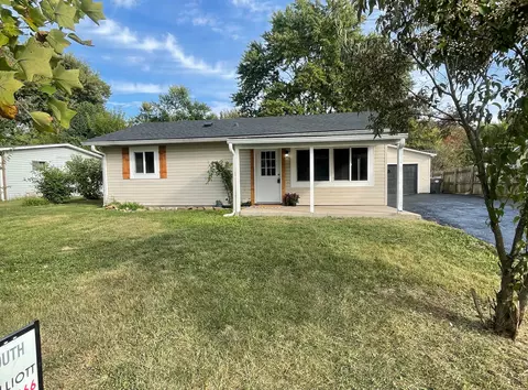51 Parkview Dr, Whiteland, IN 46184
