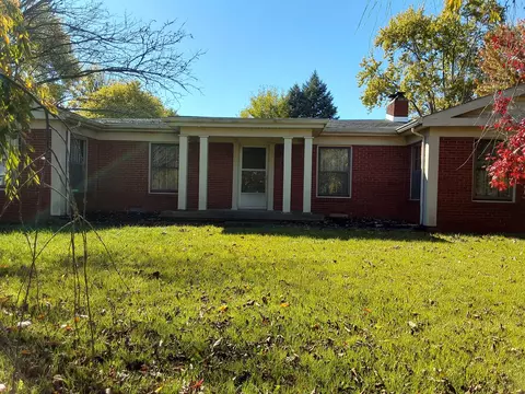 6090 Pine Hill Dr, Indianapolis, IN 46235