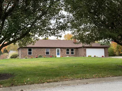 8950 Gary Dr, Clayton, IN 46118