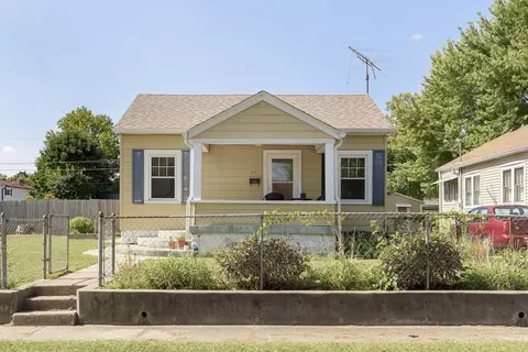 214 N 8th Ave, Beech Grove, IN 46107