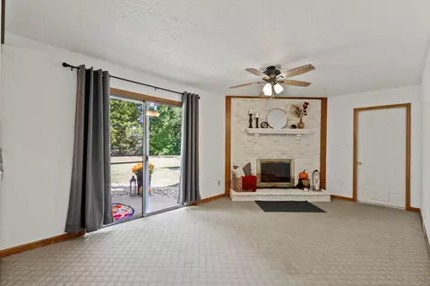 5621 S Rowena Ct, Pendleton, IN 46064 photo 4