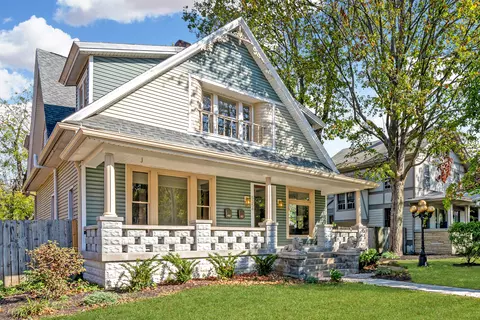 5354 E Washington St, Indianapolis, IN 46219