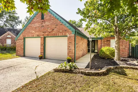 3640 Riverwood Dr, Indianapolis, IN 46214