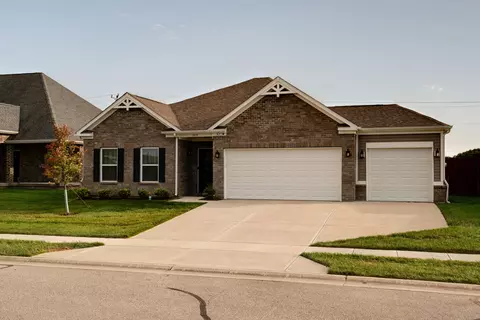 1919 Shellbark Ct, Columbus, IN 47201