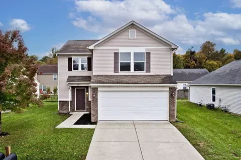 8048 Gathering Ln, Indianapolis, IN 46259