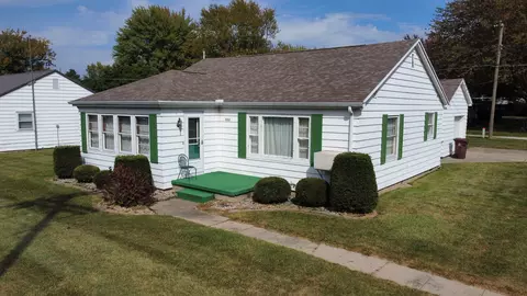 402 N Washington St, Swayzee, IN 46986