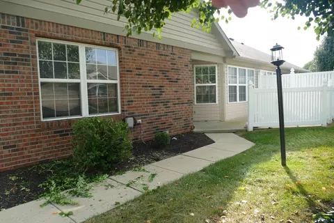6215 Loggia Dr, Indianapolis, IN 46237