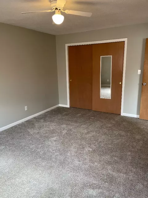 5920 Oakbrook Ln, Indianapolis, IN 46254