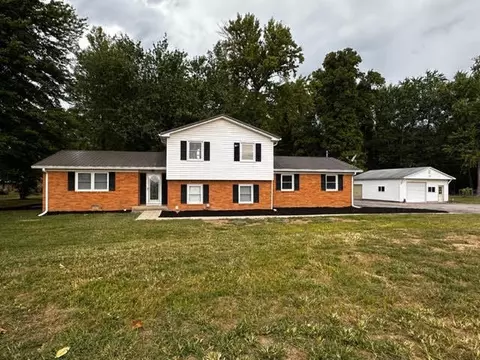 5820 S 300 W, Columbus, IN 47201