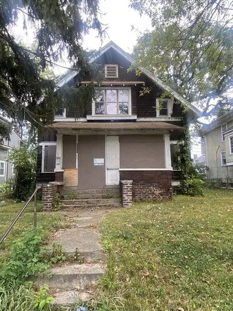 3217 Broadway St, Indianapolis, IN 46205