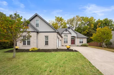 9928 Fountain Cove Dr, Indianapolis, IN 46236