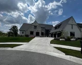 1157 Westvale Dr, Carmel, IN 46032