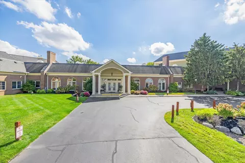 7601 Newport Bay Dr #205, Indianapolis, IN 46240