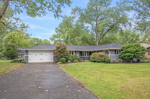 5603 Skyridge Dr, Indianapolis, IN 46250
