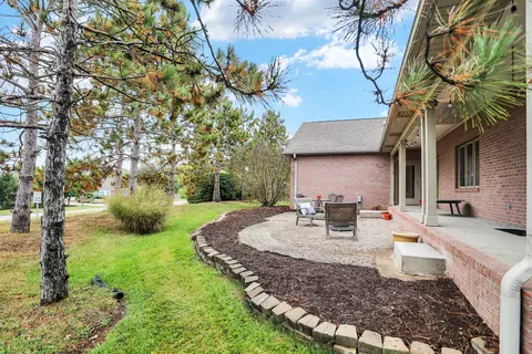 6092 Boulder Ct, Columbus, IN 47201 photo 4