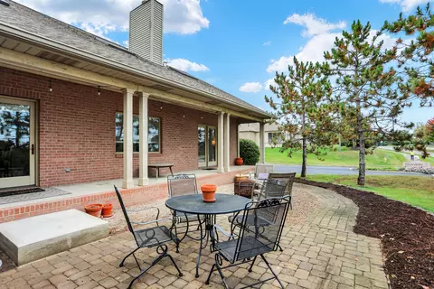 6092 Boulder Ct, Columbus, IN 47201 photo 5