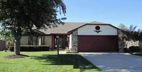 7720 Chris Anne Cir, Indianapolis, IN 46237