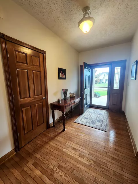 5374 Oakbrook Pl, Plainfield, IN 46168 photo 5