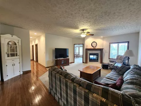 5374 Oakbrook Pl, Plainfield, IN 46168 photo 6