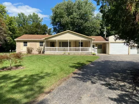1087 Hope Dr, Avon, IN 46123