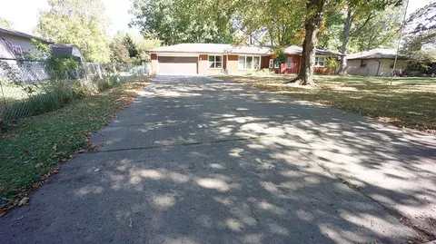 122 W Central Way, Pendleton, IN 46064 photo 3