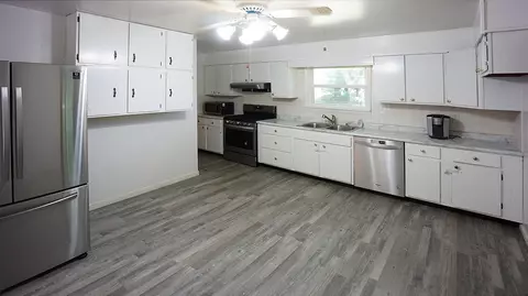122 W Central Way, Pendleton, IN 46064 photo 10