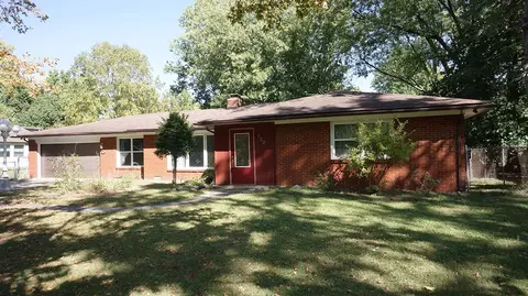122 W Central Way, Pendleton, IN 46064