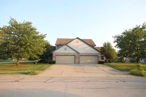 3487 Earls Ct, Columbus, IN 47203