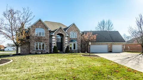 2443 Wayward Wind Dr, Indianapolis, IN 46239