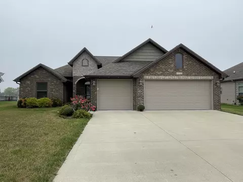 4359 Westminster Pl, Columbus, IN 47201