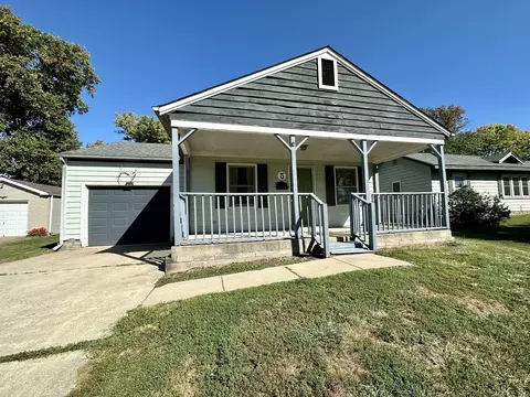 5 Sunset Dr, Greencastle, IN 46135