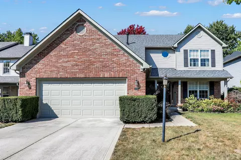 1510 Willshire Dr, Greenwood, IN 46143